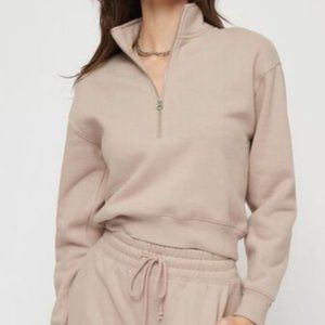 Dynamite Clothing Beige Half-Zip Sweatshirt in XXS (BRAND NEW)